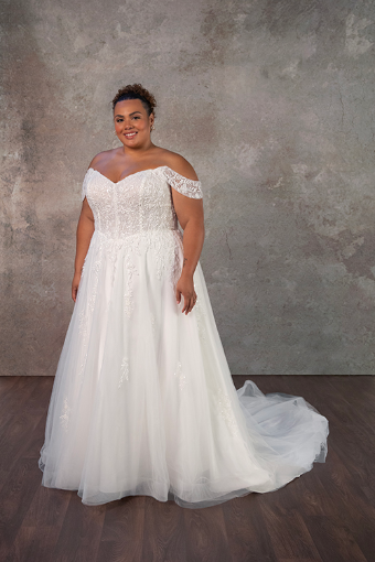 Essense of Australia D4098 #3 (IV-BC) Ivory Lace and Tulle over Biscotti Gown thumbnail
