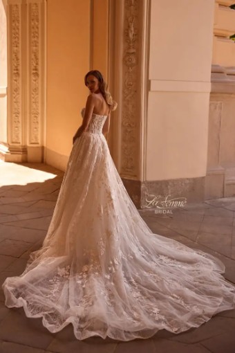 La Femme B1381 #5 Ivory/Latte thumbnail