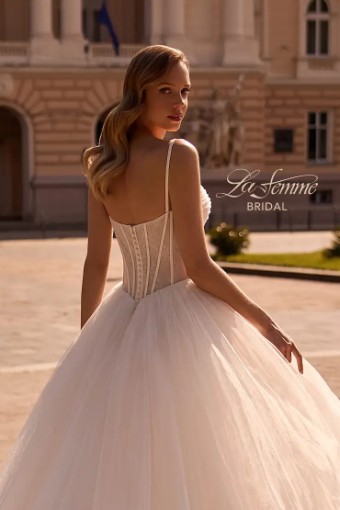 La Femme B1386 #4 Ivory/Latte thumbnail