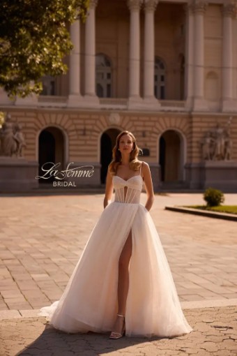 La Femme B1386 #2 Ivory/Latte thumbnail