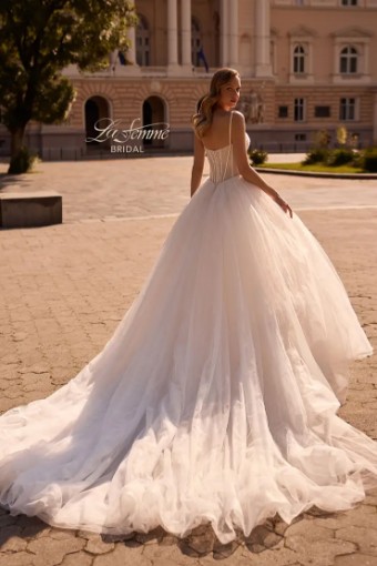 La Femme B1386 #3 Ivory/Latte thumbnail