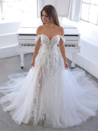 Blue by Enzoani Sale Natsuko #0 default Ivory/Beige/Nude thumbnail