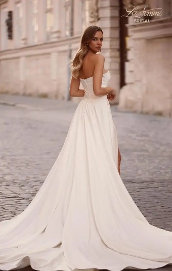 La Femme B1407 #3 Ivory thumbnail