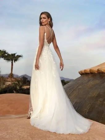 Pronovias Sale Kansai* #3 Off White/Vanilla thumbnail