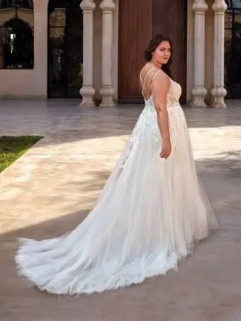 Pronovias Sale Kansai* #1 Off White/Vanilla thumbnail