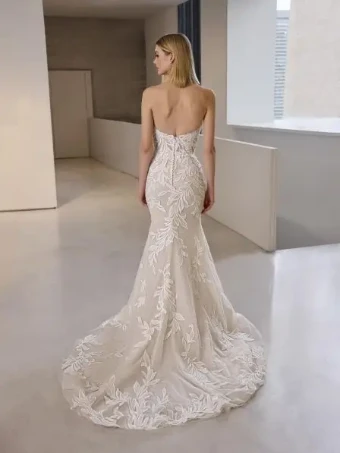 Pronovias Debie #2 Off White thumbnail