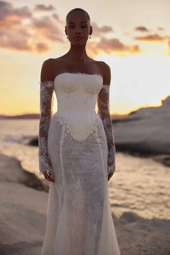 Eva Lendel Milos #1 Ivory thumbnail