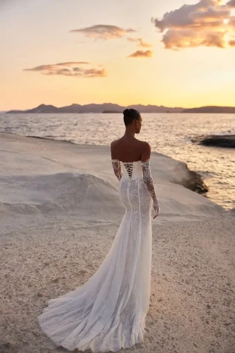 Eva Lendel Milos #3 Ivory thumbnail