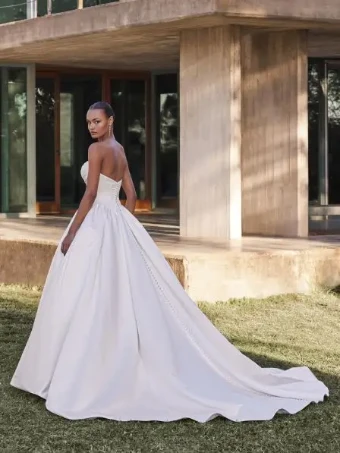 Pronovias Cillian #3 default Off White thumbnail