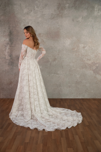 Essense of Australia D4466 #1 (IV-IV) Ivory Lace and Tulle over Ivory Gown thumbnail