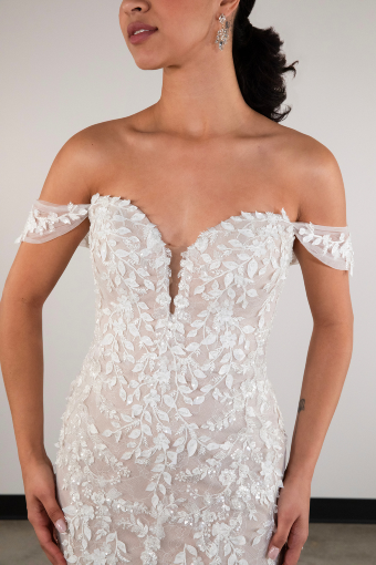 Essense of Australia Sale D3992 #2 (IVRM-PL) Ivory Lace & Tulle over Rum Gown w Porcelain Tulle Plunge thumbnail