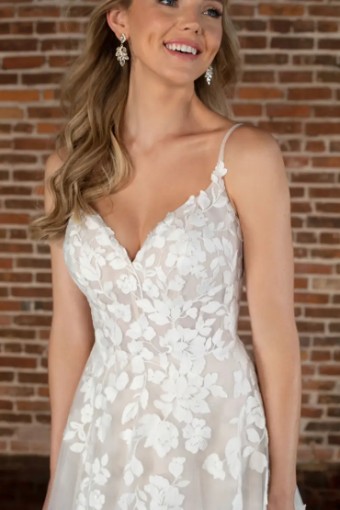 Essense of Australia D3771 #2 default (IV-IV) Ivory Lace and Tulle over Ivory Gown thumbnail
