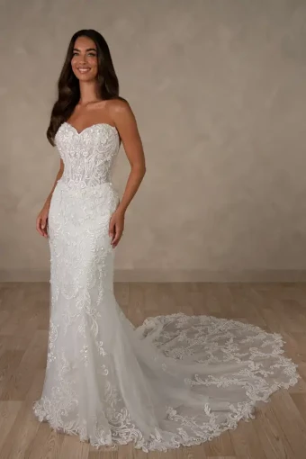 Essense of Australia D4625 #2 (IV-IVR) Ivory Lace and Tulle over Ivory Gown thumbnail