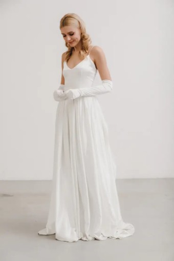 Heirloom Bridal Rae Satin Gloves #4 Ivory thumbnail