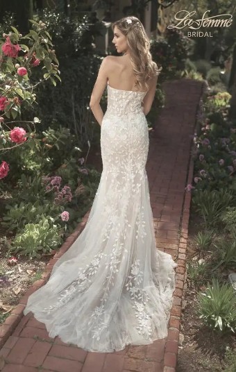 La Femme B1065 #2 default Ivory/Nude thumbnail