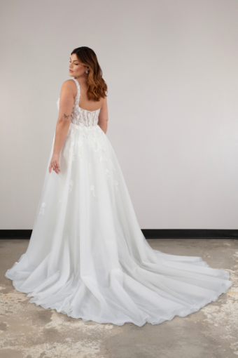 Essense of Australia D4030 #4 default (IV-IVR) IVORY LACE TULLE AND ROYAL ORGANZA OVER IVORY GOWN thumbnail