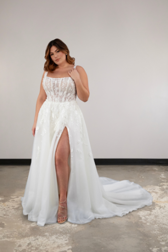 Essense of Australia D4030 #3 (IV-IVR) IVORY LACE TULLE AND ROYAL ORGANZA OVER IVORY GOWN thumbnail