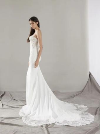 Pronovias BALE #4 Off White thumbnail